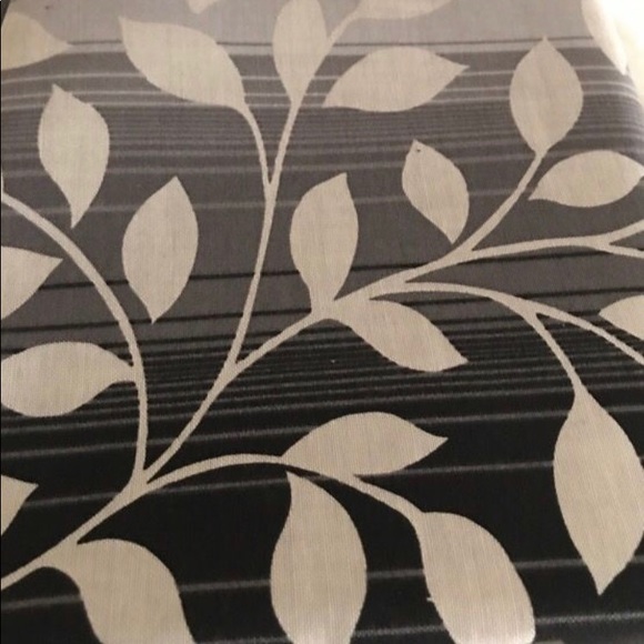 Curtains - Picture 2 of 2