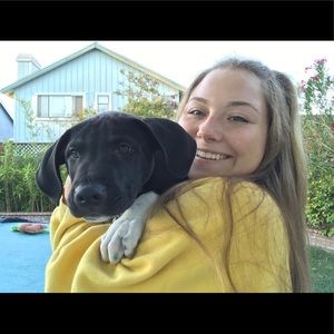 Meet your Posher, Leona