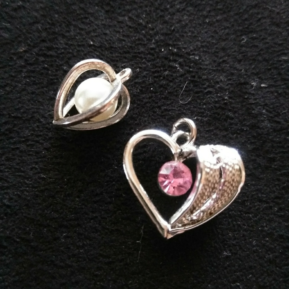 FREE with bundle Vintage fashion jewelry lot