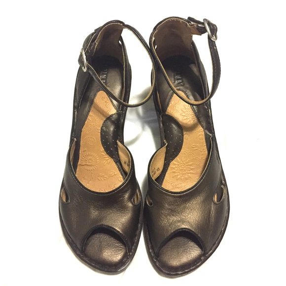 born peep toe sandals
