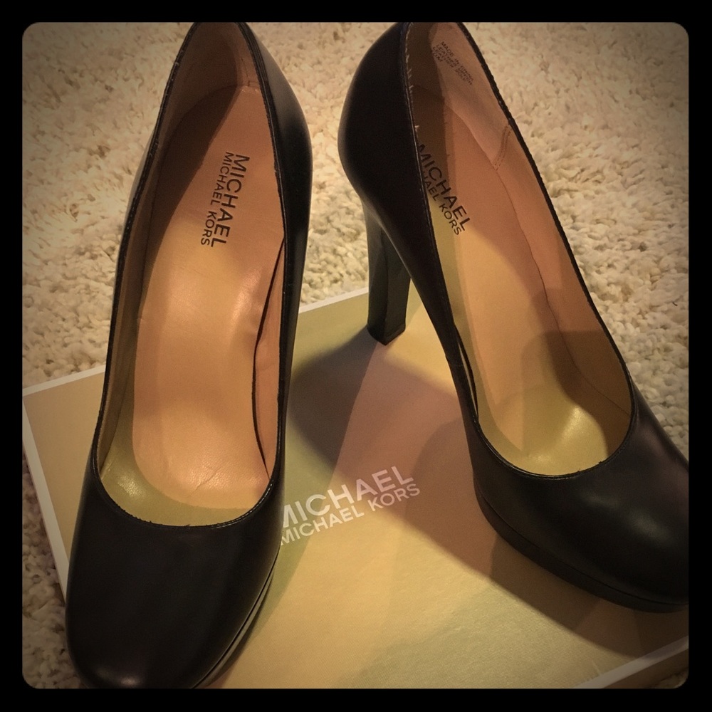 Ladies' Michael Kors Chocolate Lthr Pumps sz10 NWT