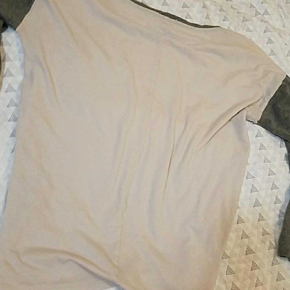 GAP top - Picture 3 of 4