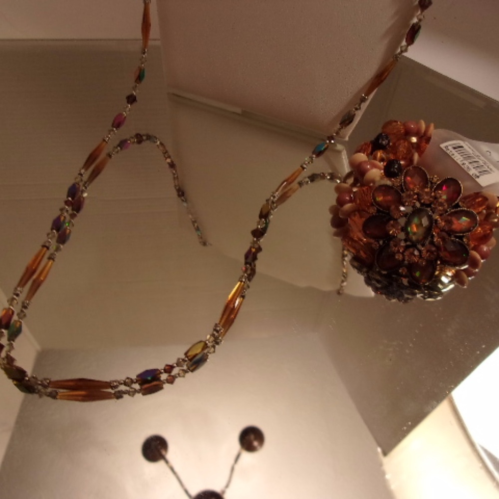 NWT SEMI PRECIOUS STONE NECKLA & FLOWER BRACELET R