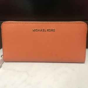 Brand NWT MK Tangerine Lg Continental Wallet