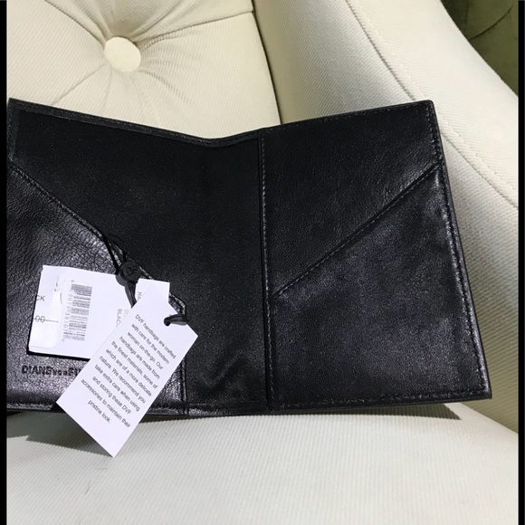 Diane von Furstenberg  (DVF) calf fur passport - Picture 5 of 5