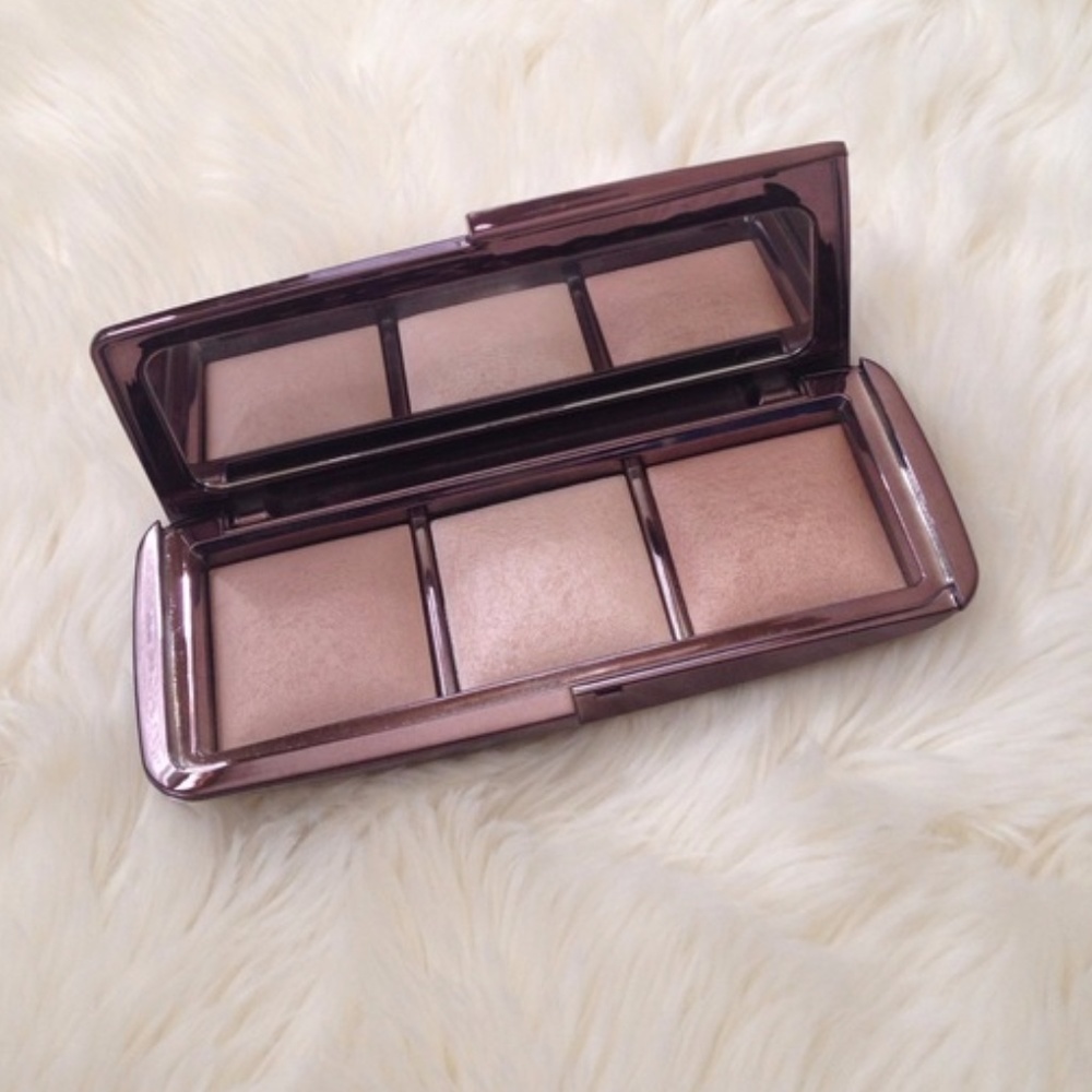 Hourglass Ambient Lighting Powder