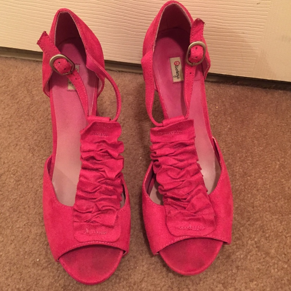 Hot Pink Heels