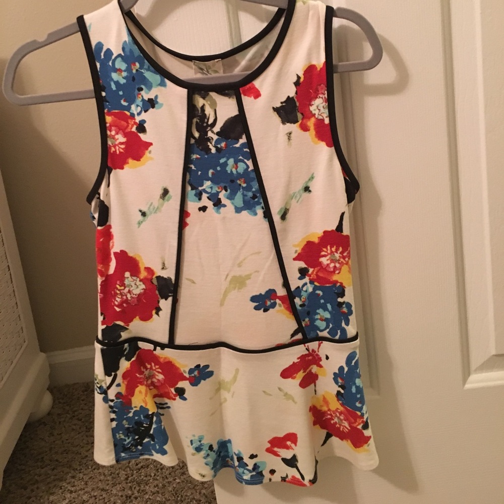 Beautiful Anthro shirt!