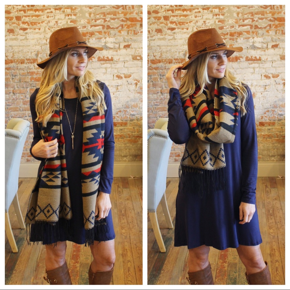 ❗️LAST ONE❗️Taupe, Navy Aztec Fringe Scarf - Picture 4 of 4