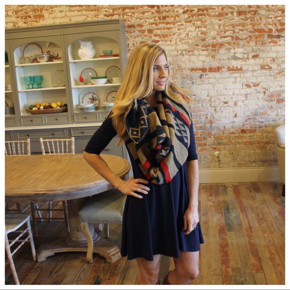 ❗️LAST ONE❗️Taupe, Navy Aztec Fringe Scarf - Picture 2 of 4