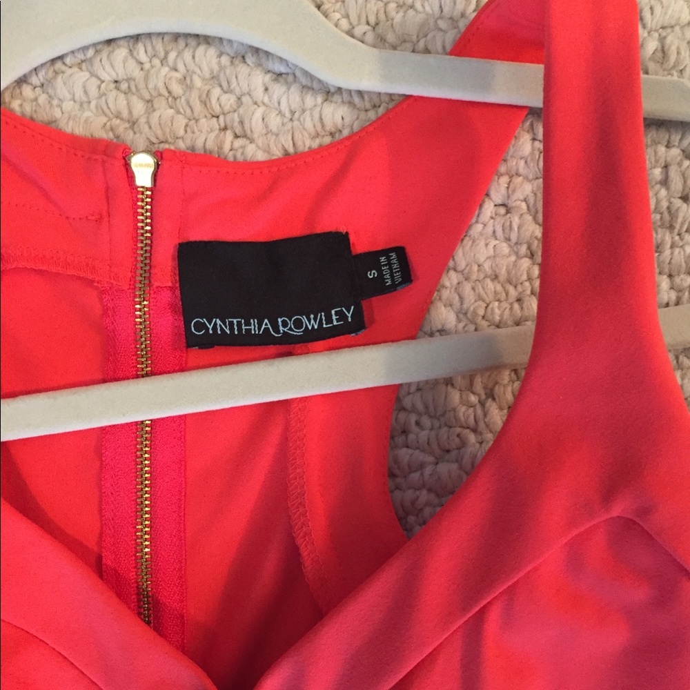 Dress - Picture 3 of 3