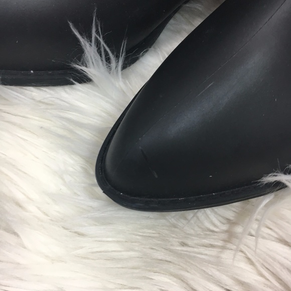 NEW Urban Outfitters Dora Black rainboots - Picture 3 of 8
