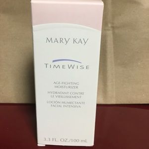 Timewise Age fighting Moisturizer by Mary Kay