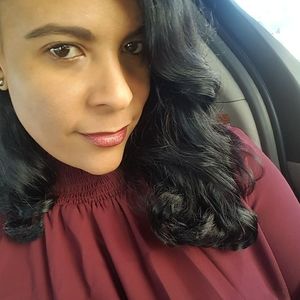 Meet your Posher, Julia