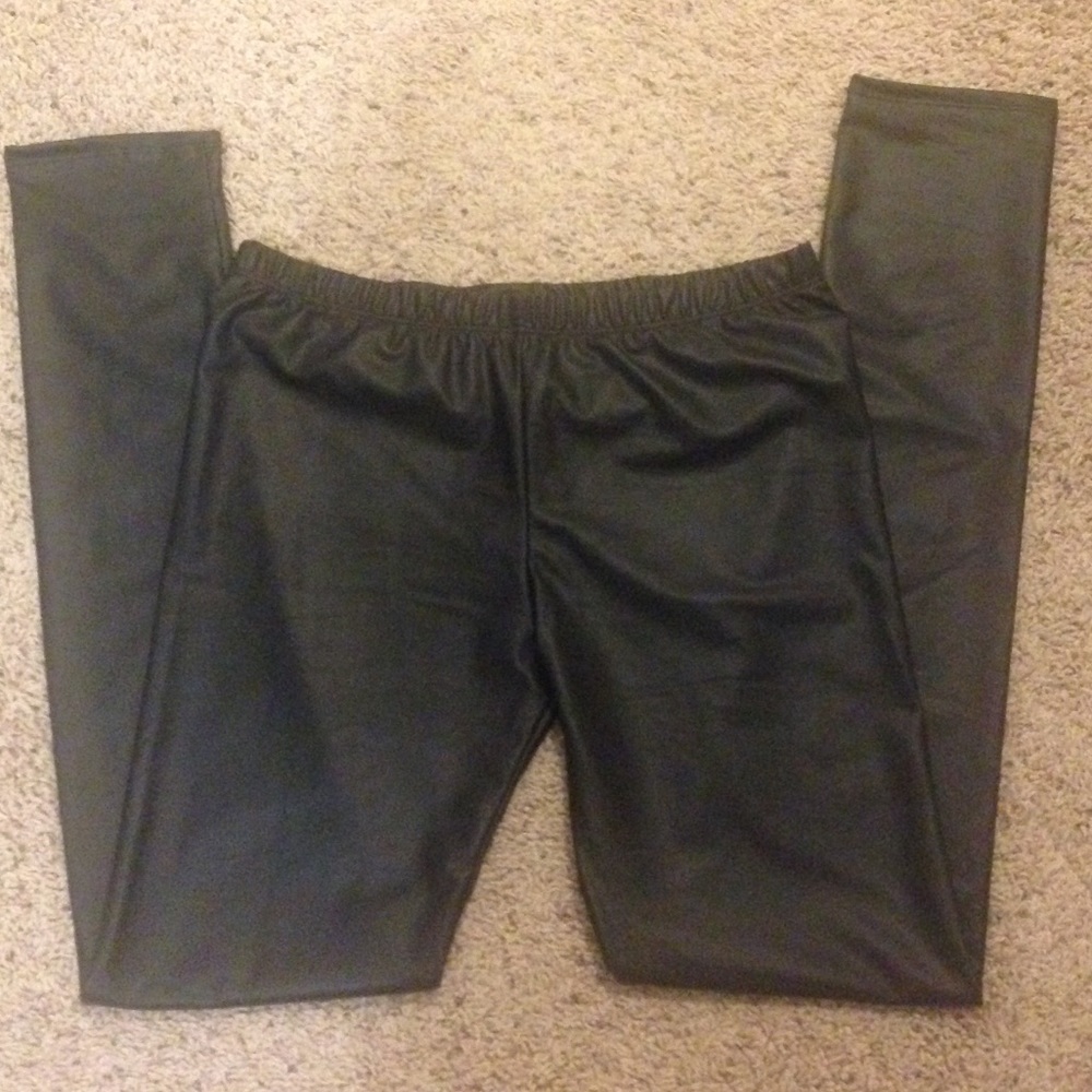 GONE TODAY❗️NWT Matte Black Leggings - Picture 6 of 6
