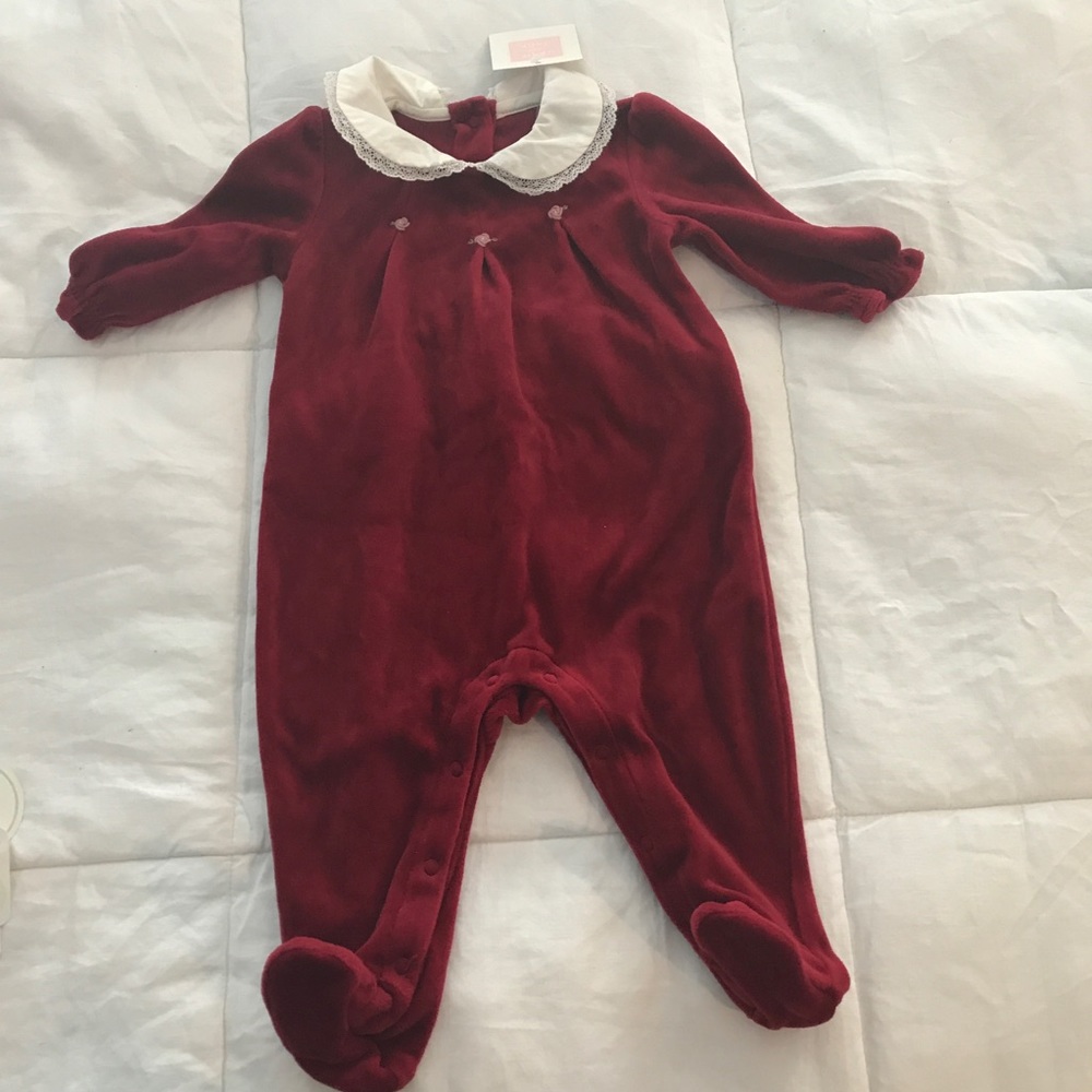 NWT Janie and Jack Red Velour Outfit. 3-6 Mth.