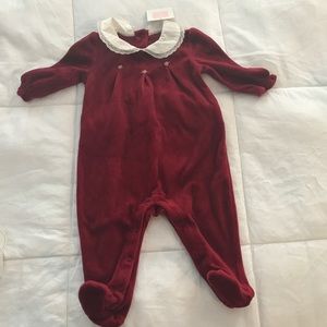 NWT Janie and Jack Red Velour Outfit. 3-6 Mth.