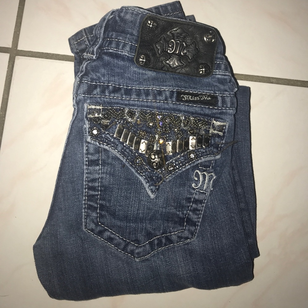 Miss Me {SZ 25} Skinny Jeans