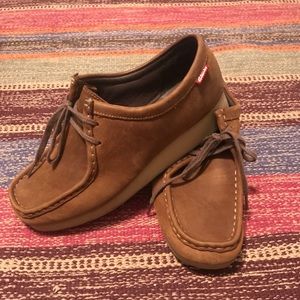 Clarks Wallabees