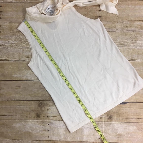 | Banana Republic | Large Cream Sweater S/L Blouse - Picture 4 of 8