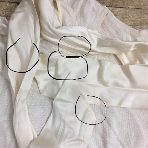 | Banana Republic | Large Cream Sweater S/L Blouse - Picture 8 of 8