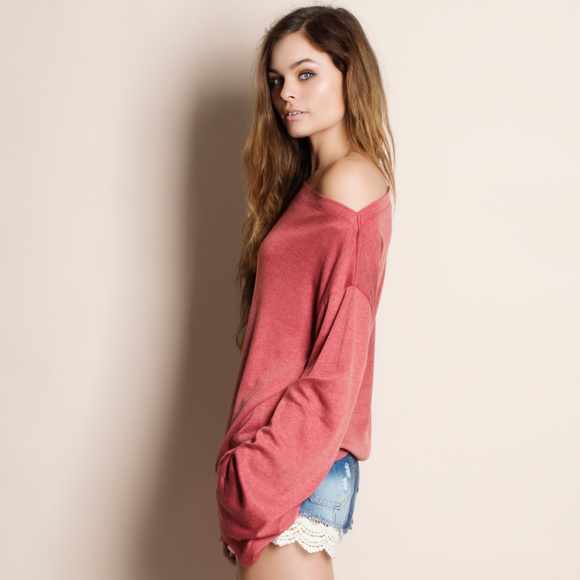 Off Shoulder Oversized Sleeve Top - Picture 2 of 3