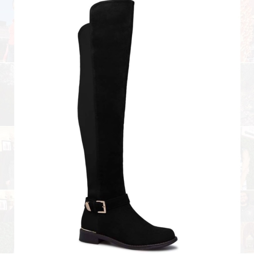 Kissandra flat boots- BIDS accepted