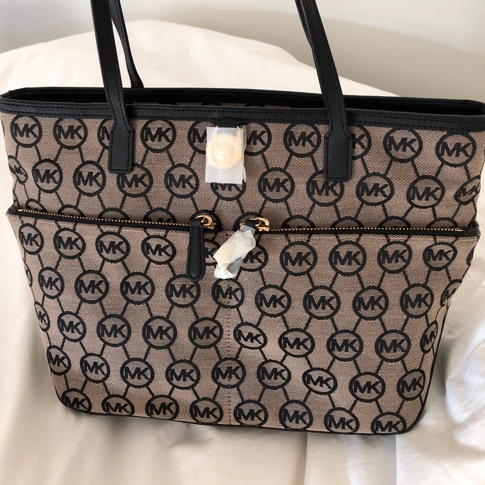 NWT Michael Kors Kempton bag