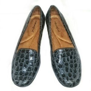 💋 Naturalizer Fanna Patent Vegan Leather Loafers