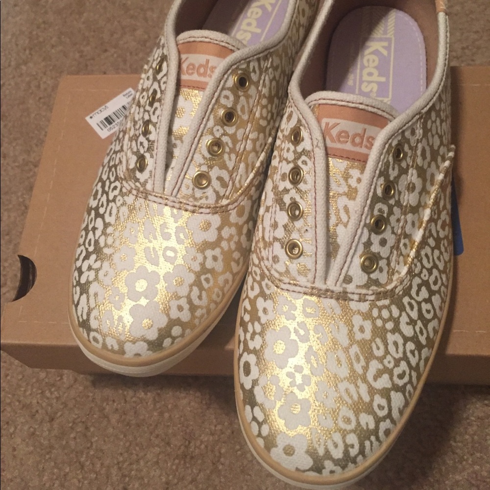 White and gold flowery Keds