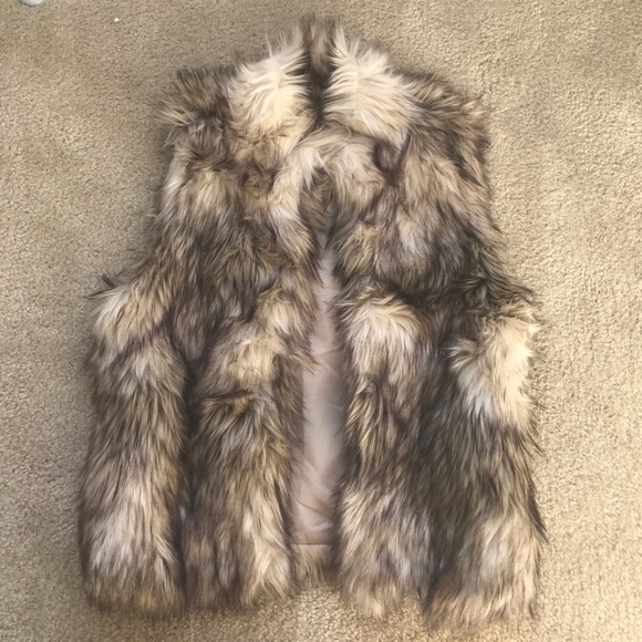 Faux Fur Vest by True Love - Picture 1 of 3