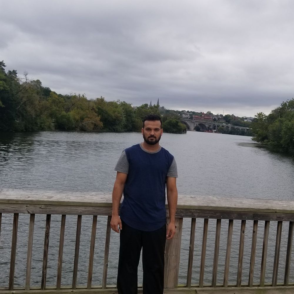 Meet your Posher, Abid