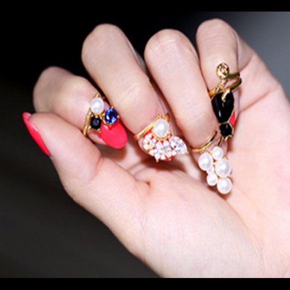 Faux Pearl, Black Cat Finger Ring Set - Picture 2 of 3