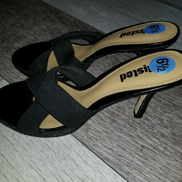 Unlisted Kenneth Cole Shoes - Picture 2 of 3