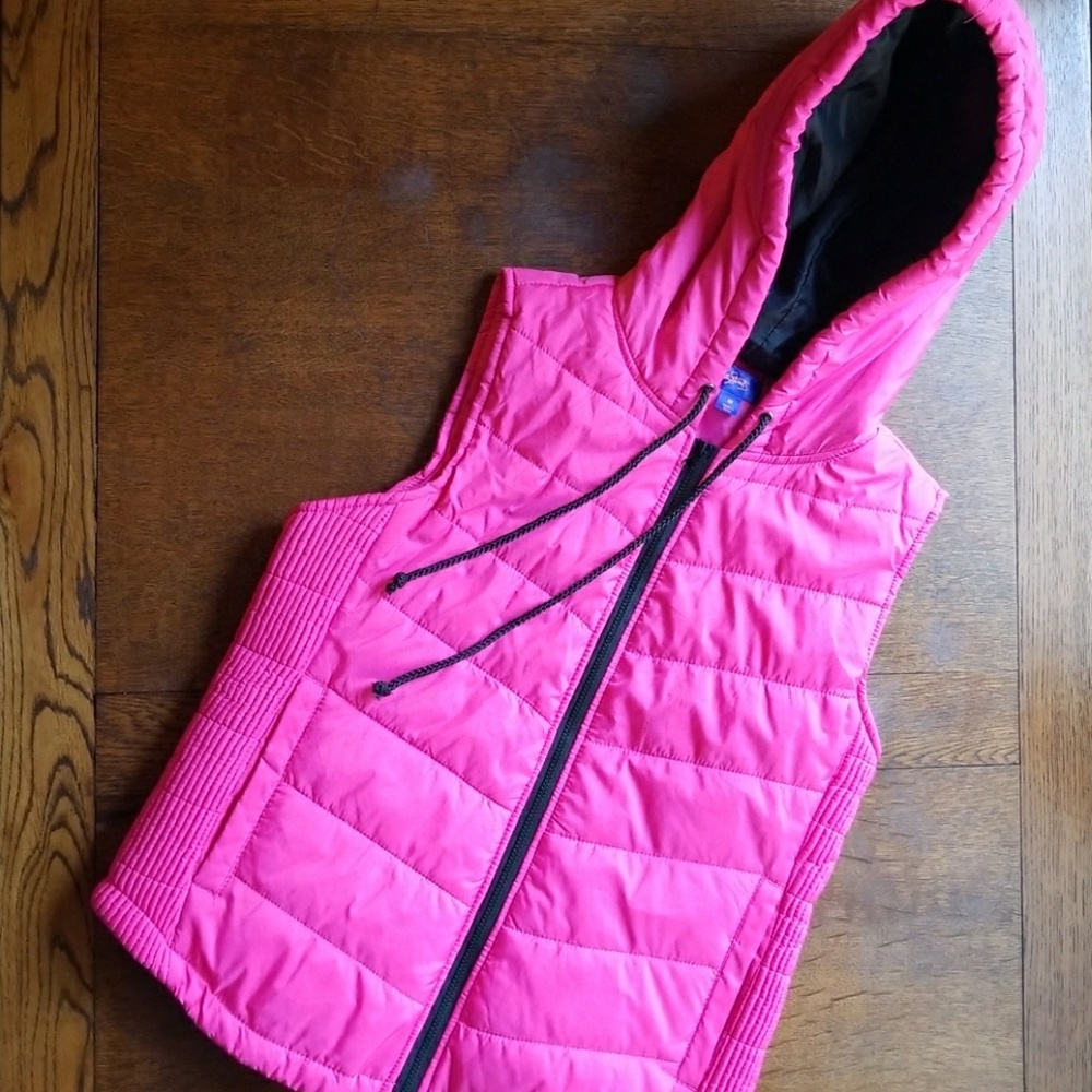 City Streets Hooded Vest