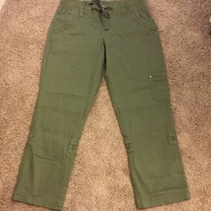 Women's Sonoma army green cargo pant/capri