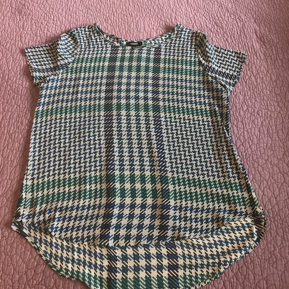 Premise Tops - Plaid hi-low top, size Large