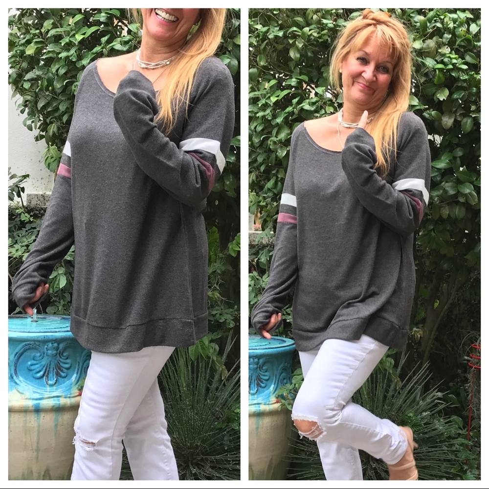 ♥️SOLD  1️⃣L Color Block Brushed Cashmere Top - Picture 6 of 8