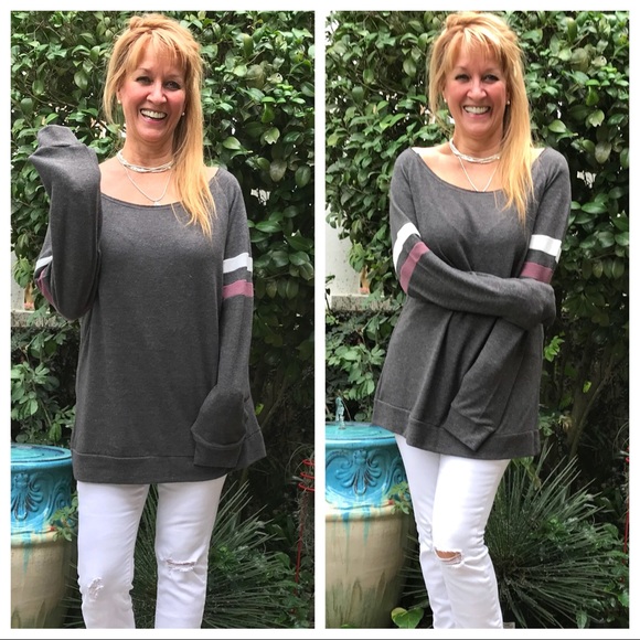♥️SOLD  1️⃣L Color Block Brushed Cashmere Top - Picture 2 of 8