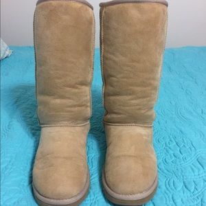 Women’s Tan Uggs