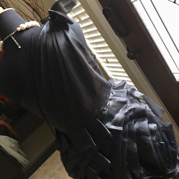 Wedding in France, perfect in a Vera Wang WHITE❤️ - Picture 7 of 8