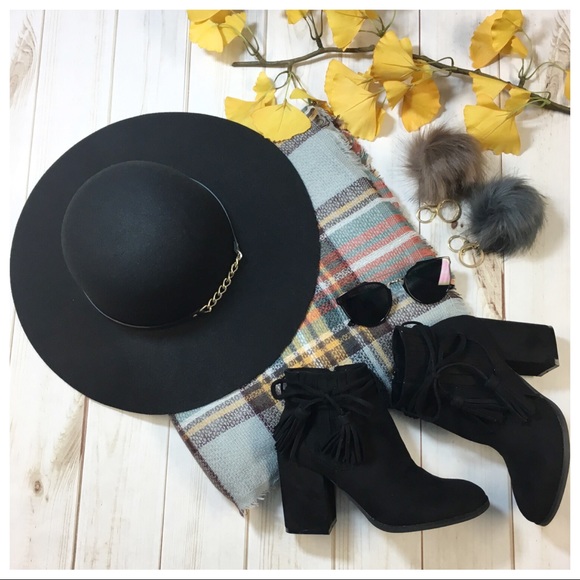 ✨LAST ONE✨Black vegan suede tie tassel booties - Picture 3 of 7