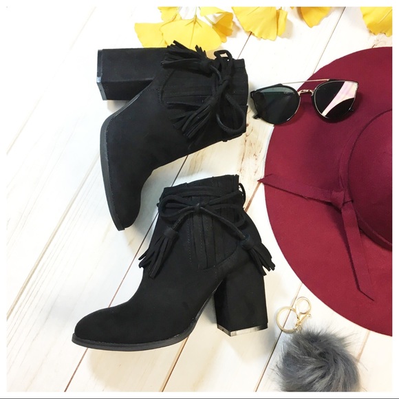 ✨LAST ONE✨Black vegan suede tie tassel booties - Picture 4 of 7