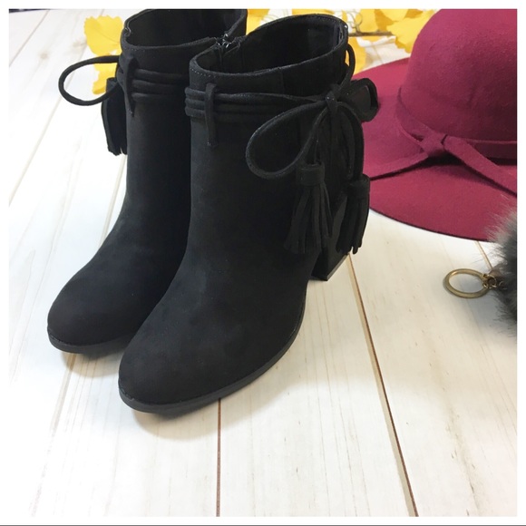 ✨LAST ONE✨Black vegan suede tie tassel booties - Picture 6 of 7