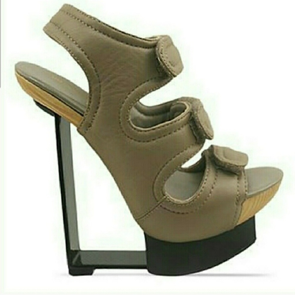 "SOLD" United Nude Carbon Fiber Heels Size 37