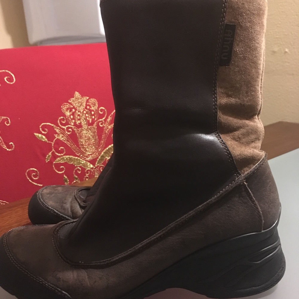 Woman boots. Great brand!