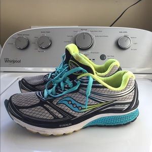 Saucony Guide 9 running shoes