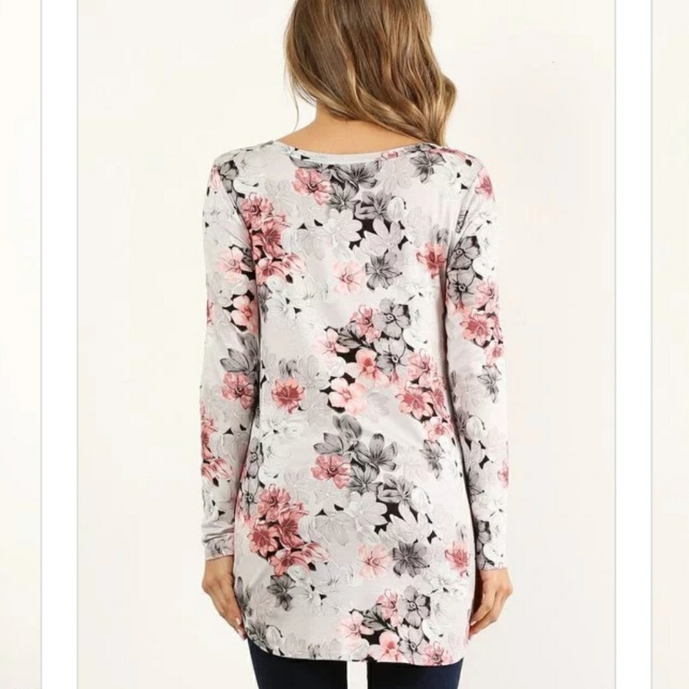 🎉💥♥💥FLORAL V-NECK - Picture 3 of 7