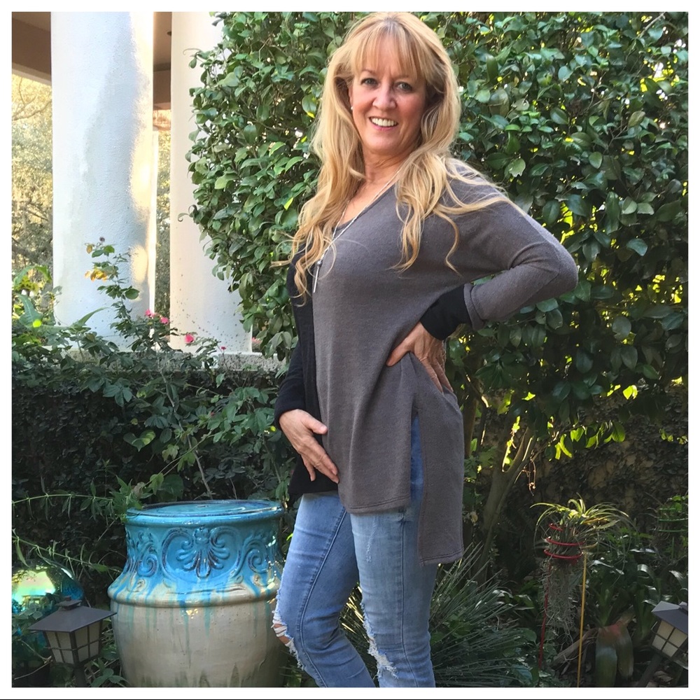 LAST 🔘 Color Block Aesthetic Raw Edge Knit Tunic - Picture 2 of 8