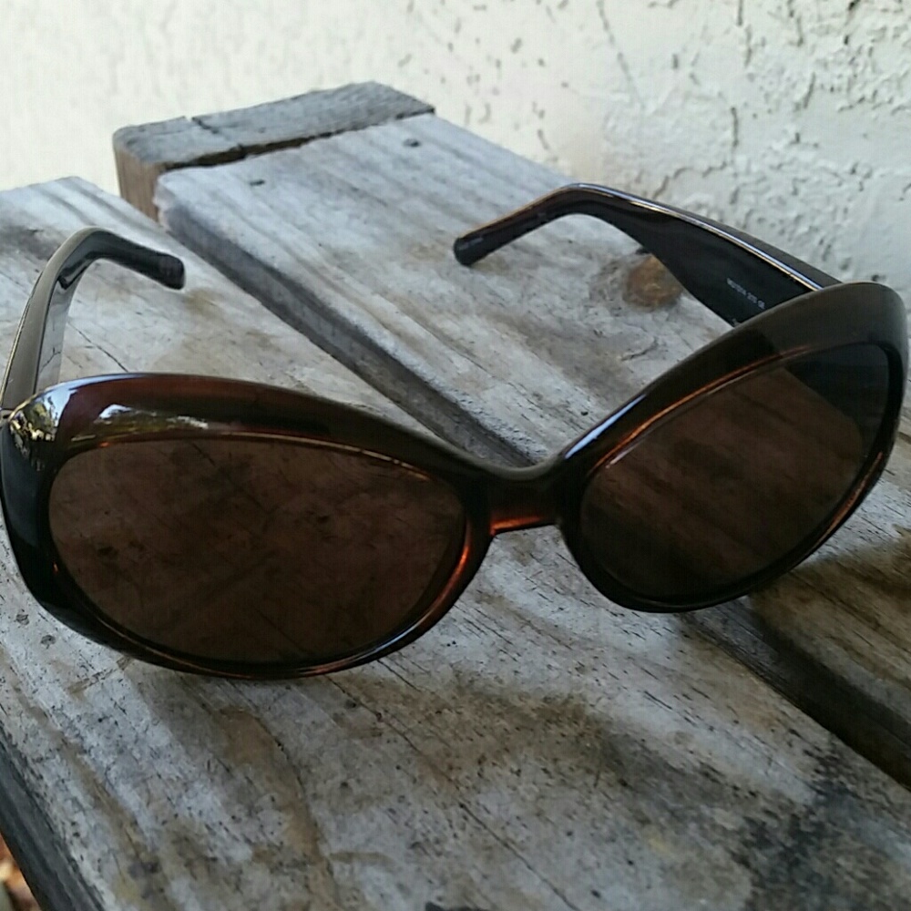 Mudd "Peace Love & Happiness" Sunglasses